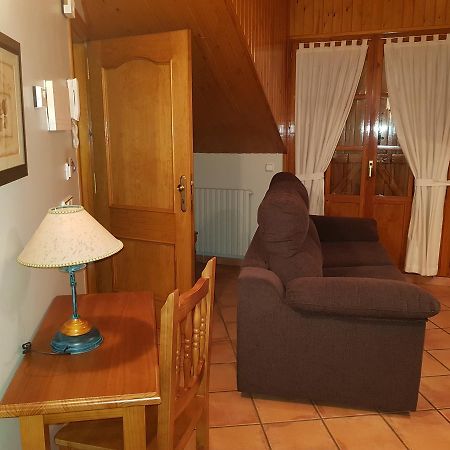Aparta-Hotel Puertolas Escuer Eksteriør bilde