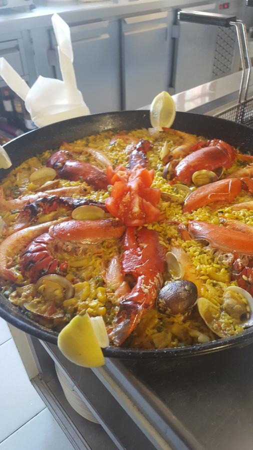 Aparta-Hotel Puertolas Escuer Eksteriør bilde